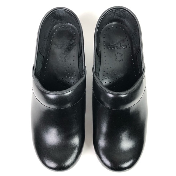 Dansko Professional Black Cabrio Leather Clog - Picture 9 of 14